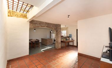 VENTA QUINTA 5 AMB C.PILETA EN LUJAN-PERMUTA-