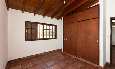 VENTA QUINTA 5 AMB C.PILETA EN LUJAN-PERMUTA-
