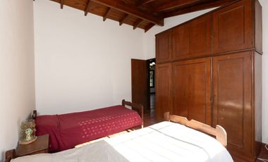 VENTA QUINTA 5 AMB C.PILETA EN LUJAN-PERMUTA-