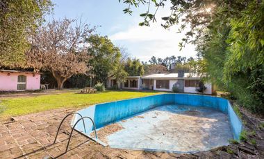VENTA QUINTA 5 AMB C.PILETA EN LUJAN-PERMUTA-