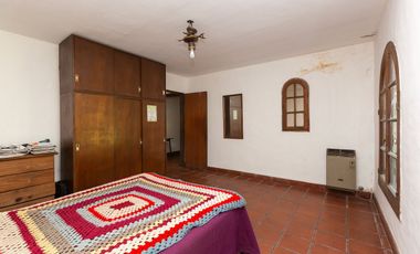 VENTA QUINTA 5 AMB C.PILETA EN LUJAN-PERMUTA-