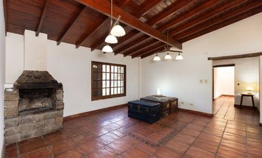 VENTA QUINTA 5 AMB C.PILETA EN LUJAN-PERMUTA-