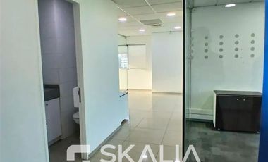Oficina en Arriendo en CHACABUCO 400, Latín Capital