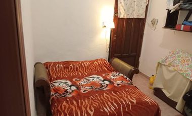 VENTA 2 CASAS EN UN LOTE. COCHERA/JARDIN/PARRILLA