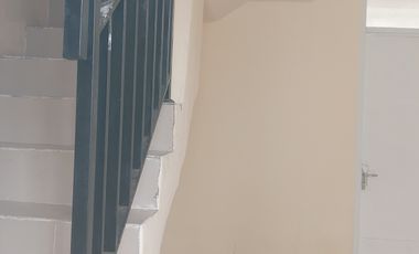 Dekat stadion pakansari rumah 2 lantai istimewa