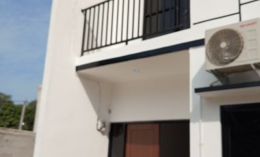 Dekat stadion pakansari rumah 2 lantai istimewa