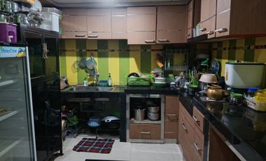 Jual Rumah Kokoh 3 Lantai Tengah Kota Makassar