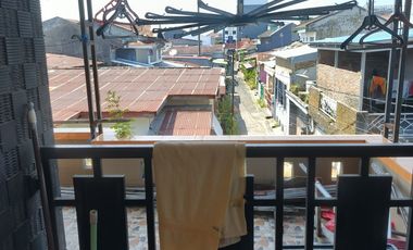 Jual Rumah Kokoh 3 Lantai Tengah Kota Makassar