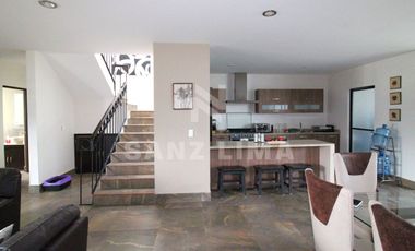 PUNTARENA RESIDENCIAL: DISFRUTA ESTA BELLA PROPIEDAD CON FINOS ACABADOS.