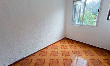 Casa con 5 Recamaras 2 Autos, Patio y Bodega Vicente Guerrero SM2 Iztapalapa