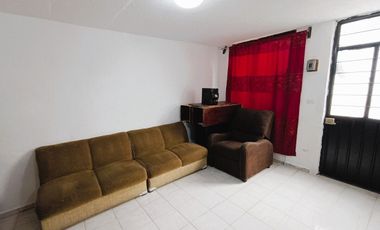 Casa con 5 Recamaras 2 Autos, Patio y Bodega Vicente Guerrero SM2 Iztapalapa