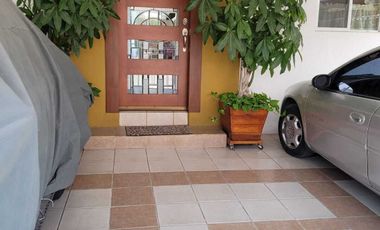 CASA EN VENTA  EN TLAJOMULCO DE ZÚÑIGA FRACCIONAMIENTO BONANZA