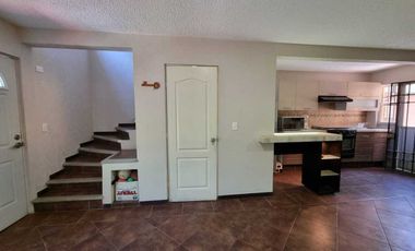 Casa en venta en Arco Antiguo, Yautepec – 3 recámaras, alberca y áreas verdes