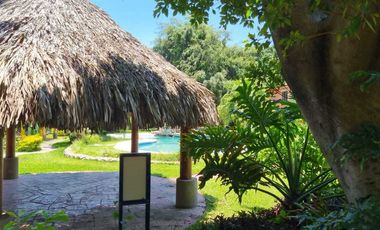 Casa en venta en Arco Antiguo, Yautepec – 3 recámaras, alberca y áreas verdes