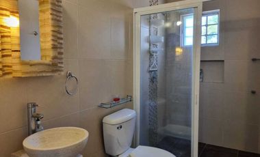 Casa en venta en Arco Antiguo, Yautepec – 3 recámaras, alberca y áreas verdes