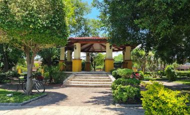 Casa en venta en Arco Antiguo, Yautepec – 3 recámaras, alberca y áreas verdes