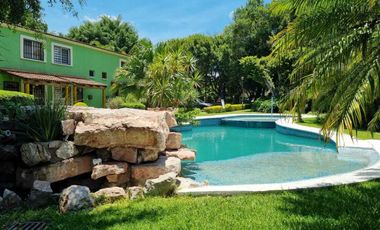 Casa en venta en Arco Antiguo, Yautepec – 3 recámaras, alberca y áreas verdes