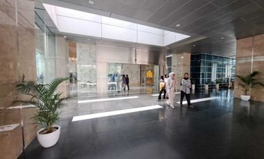 Sewa Kantor 118 m2 Brand New Furnish di Menara Sun Life Mega Kuningan