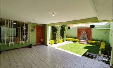 Se vende casa en la colonia ISSSTE en Pachuca.