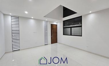 Casa en Privada Acanto