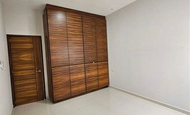 Casa en Acanto Residencial