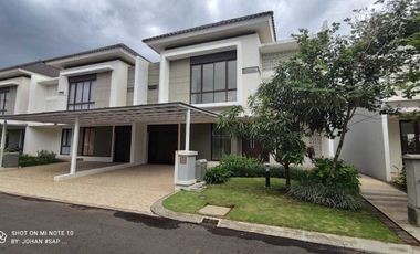 Dijual Rumah Cluster Btari Jalan Utama di Summarecon Bandung