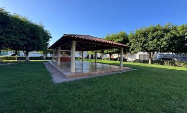 Se vende casa en Country Álamos