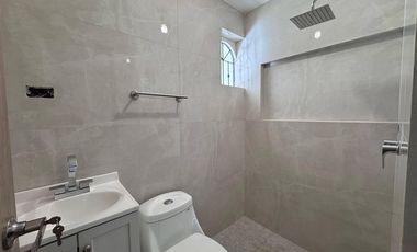 Se vende casa en Country Álamos