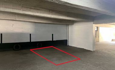 VENTA ESTACIONAMIENTO SANTIAGO