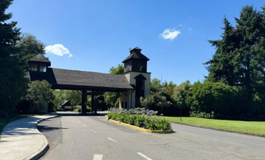 AMPLIA Y ELEGANTE CASA EN LA PUNTILLA CON GRAN TERRENO
