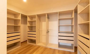 AMPLIA Y ELEGANTE CASA EN LA PUNTILLA CON GRAN TERRENO