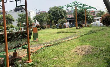 DIJUAL RUMAH LAMA @CITRA GARDEN 2 JAKARTA BARAT DEPAN TAMAN BESAR LOKASI STRATEGIS