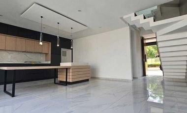 🏡 Casa Moderna en Renta – Capital Norte, Zapopan