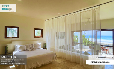Villa de Lujo Frente al Mar