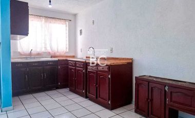 Casa en venta , Parques santa cruz del valle , Tlaquepaque.