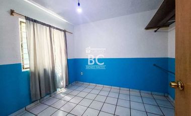 Casa en venta , Parques santa cruz del valle , Tlaquepaque.