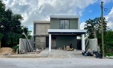 CASA EN VENTA EN PRIVADA MAEBA RESIDENCIAL, CONKAL.