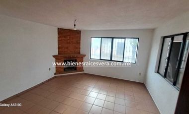 CASA EN RENTA EN TEQUISQUIAPAN COL. ADOLFO LOPEZ MATEOS.  Beli