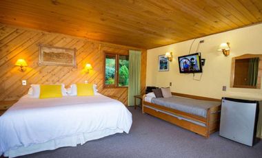 Oportunidad de Inversión En Venta Complejo Turístico HOSTERIA DE LA COLINA, Villarrica