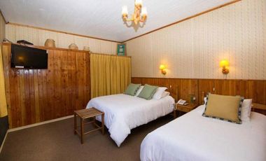 Oportunidad de Inversión En Venta Complejo Turístico HOSTERIA DE LA COLINA, Villarrica