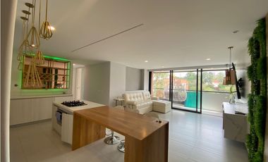 Apartamento en Arriendo amoblado en Envigado Cumbres