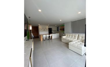 Apartamento en Arriendo amoblado en Envigado Cumbres