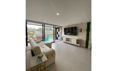 Apartamento en Arriendo amoblado en Envigado Cumbres