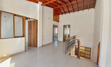 Maat vende Casa en conjunto-Villeta 155M2 $450Millones