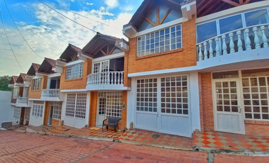 Maat vende Casa en conjunto-Villeta 155M2 $450Millones