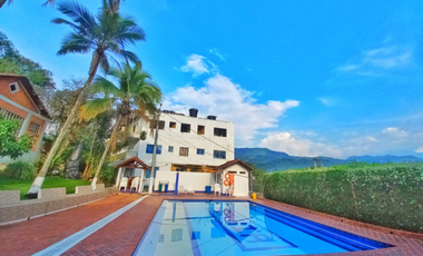 Maat vende Casa en conjunto-Villeta 155M2 $450Millones
