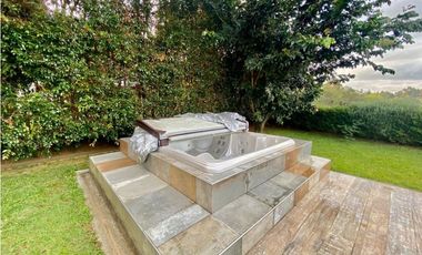 Casa en El Alto de Palmas la Esperanza Medellin en Arriendo Amoblado