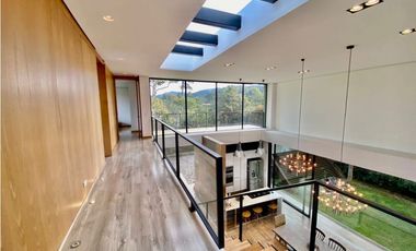 Casa en El Alto de Palmas la Esperanza Medellin en Arriendo Amoblado