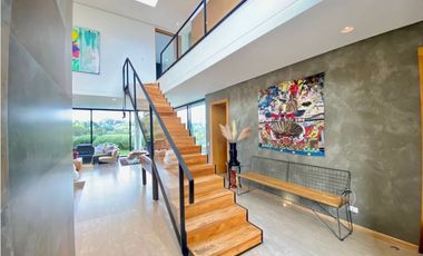 Casa en El Alto de Palmas la Esperanza Medellin en Arriendo Amoblado