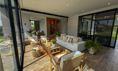 Casa en Venta en Medellín sector Alto de Palmas Indiana